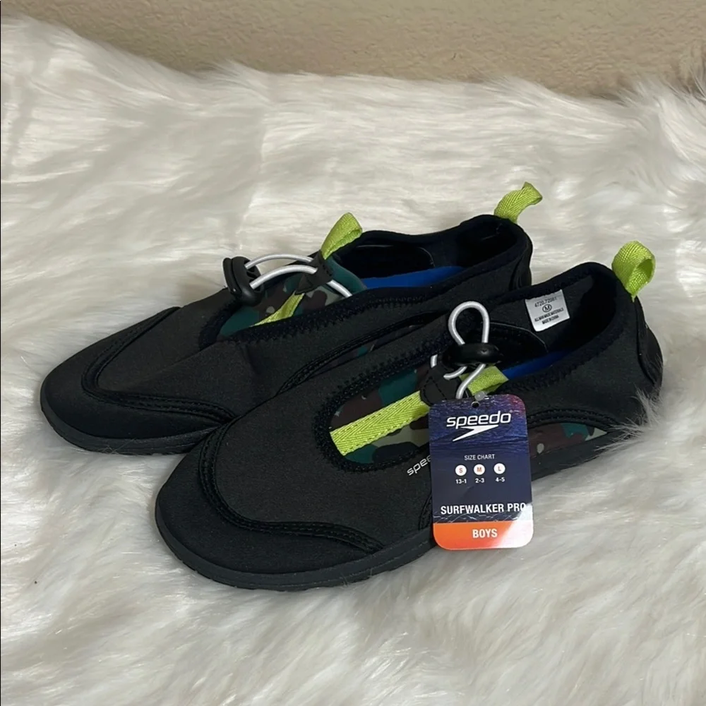 NWT Speedo Boys Black Green Water Shoes